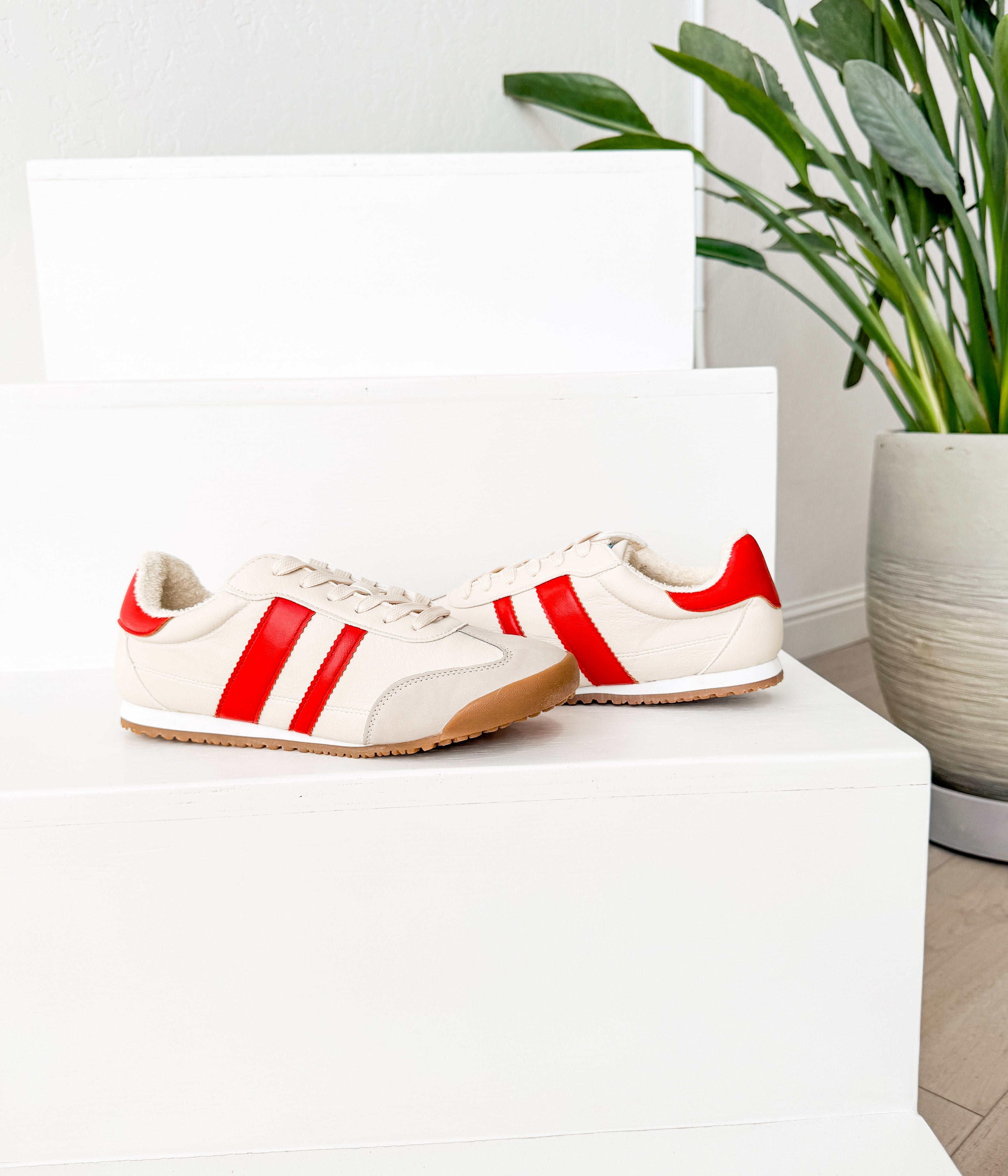 Madrid Sneaker Beige Red Cream Upper Ultra Comfort Footbed Naughty Monkey